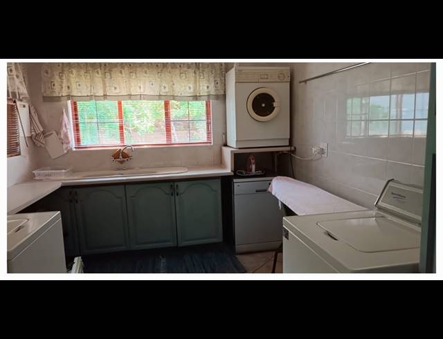 5 BEDROOM HOUSE FOR SALE IN SAFARI GARDENS